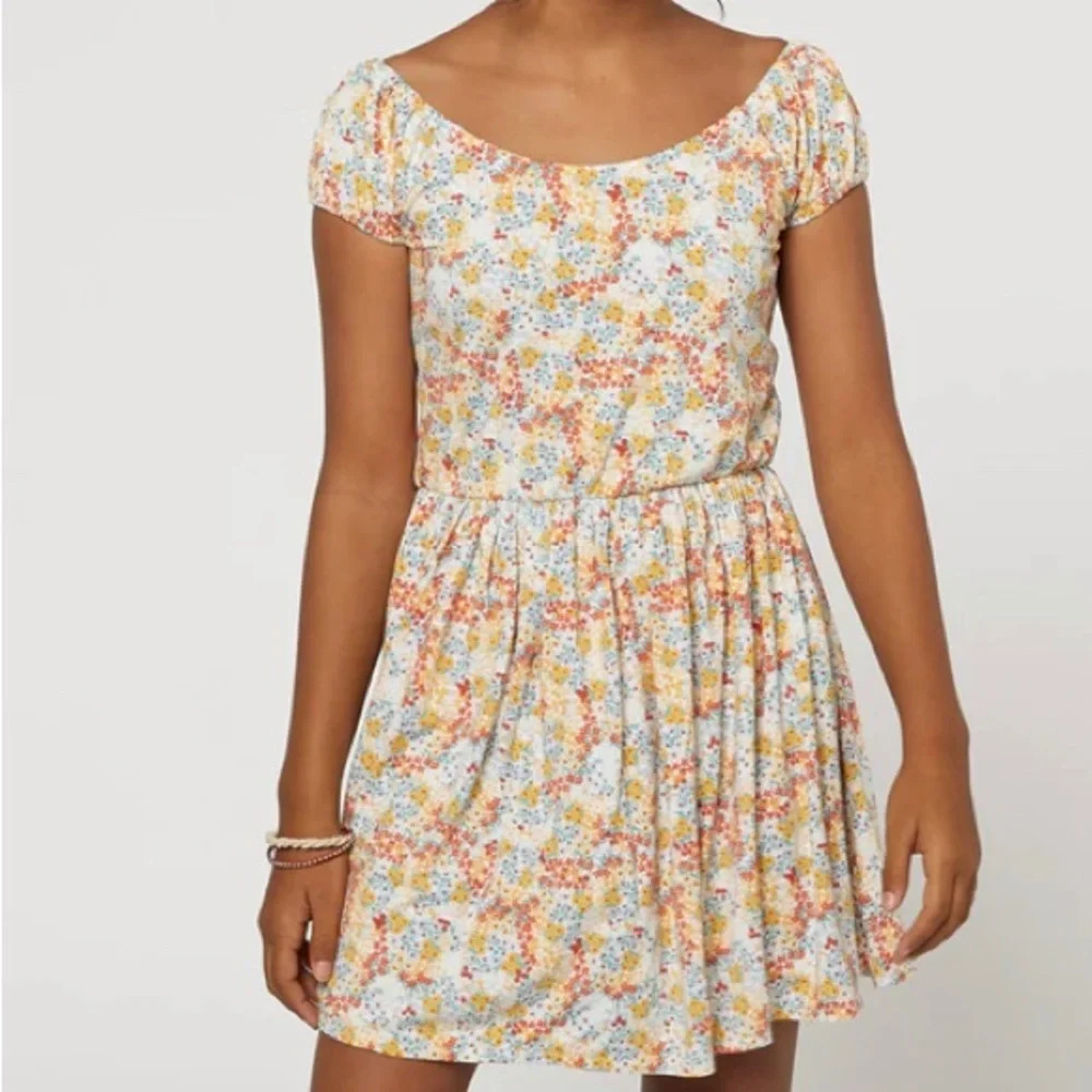 Girls O’Neill Marisol ditsy floral dress size large NWT yellow blue cream coral